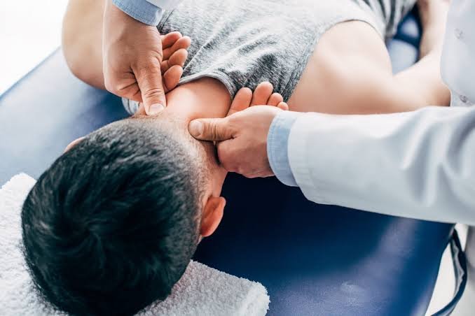 How to Identify and Manage Neck Pain
